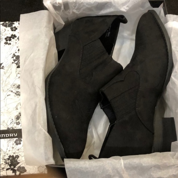 LAST‼️Chinese laundry CHARMING BOOTIE- Shoe - Picture 2 of 4